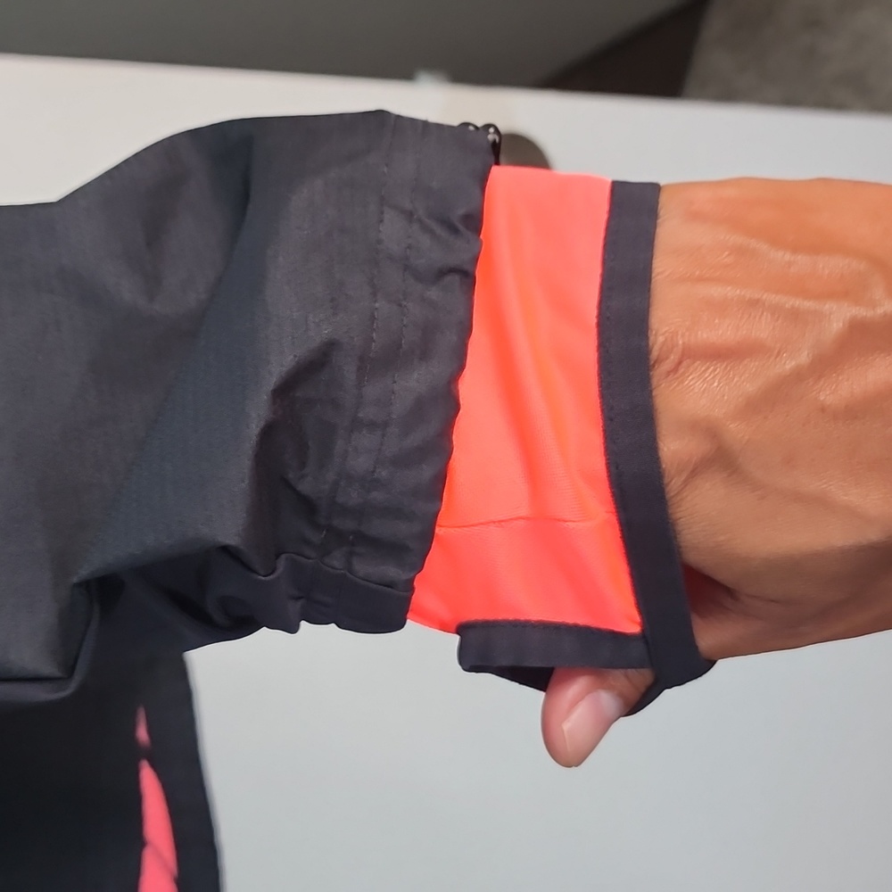 Messi Rain Coat - Picture 3 of 8